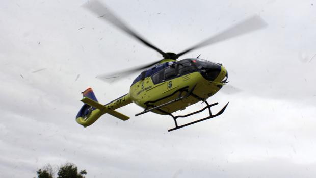 Un helicóptero sanitario ha trasladado al herido