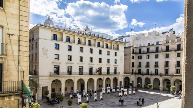 Imagen de la Audiencia de Alicante, donde el próximo martes se juzgarán los hechos