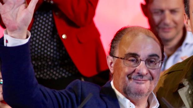 El socialista Javier Lambán depende de Ciudadanos para mantenerse al frente del Gobierno de Aragón