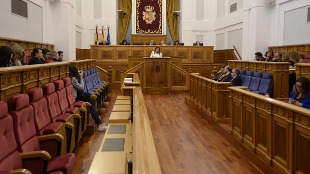 Un pleno de la anterior legislatura en las Cortes de Castilla-La Mancha