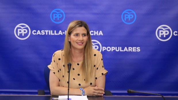 Carolina Agudo durante una rueda de prensa del PP