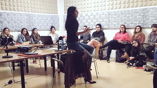 Vidina Espino con estudiantes de Periodismo de la Universidad de La Laguna cuando no militaba en Cs