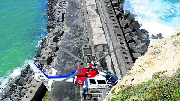 Imagen del rescate llevado a cabo por la Ertzaintza