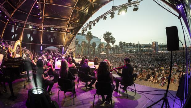 La OBC se instala un año más en la playa de San Sebastián