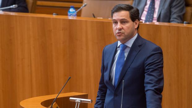 Raúl de la Hoz, durante una intervención en un pleno de las Cortes, la pasada legislatura