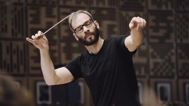 Dima Slobodeniouk, director titular de la OSG