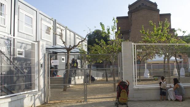La posibilidad de cambiar la titularidad evitará, según Educación, la instalacion de más barracones
