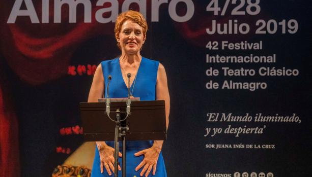 Adriana Ozores recoge el Premio del Corral de Comedias de Almagro