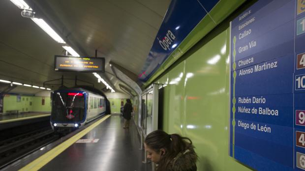 Estación de Metro de Ópera