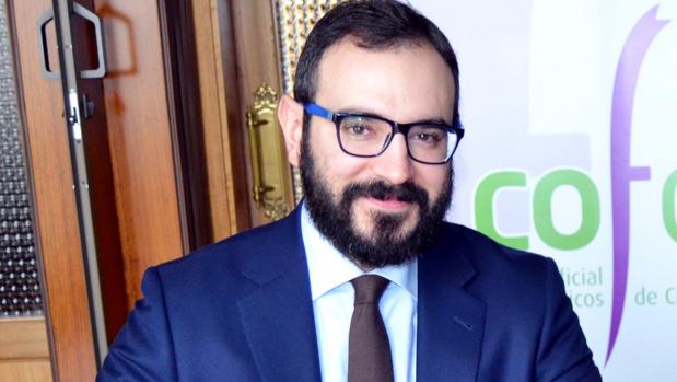 Izquierdo afirma que el farmacéutico tiene mucho que aportar al proyecto asistencial