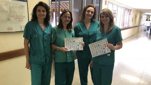 Enfermeras y celadores facilitan con pictogramas la comunicación con pacientes ingresados en la UVI