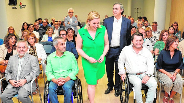 Isabel Blanco, consejera de Familia e Igualdad de Oportunidades, mantuvo ayer una reuinión con las entidades del Tercer Sector