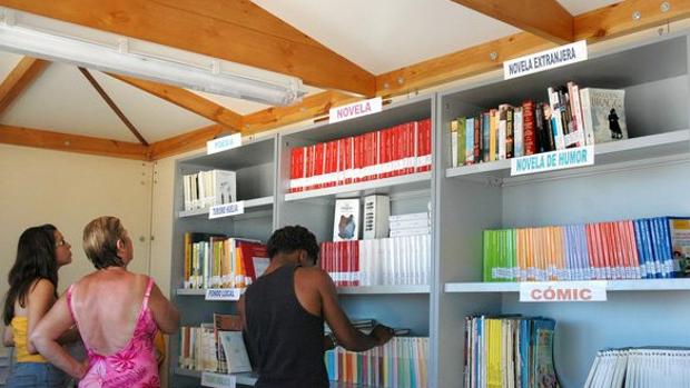 Imagen de archivo de la biblioteca «Bibliomar» en el barrio El Cabañal