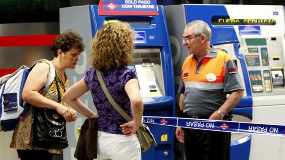 Huelga indefinida de los vigilantes de Metro a partir del martes 13 de agosto por «impago» a los trabajadores