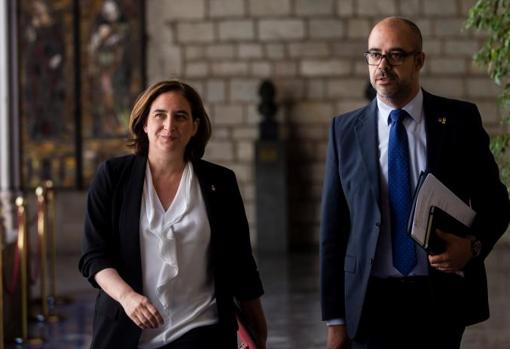 Ada Colau, alcaldesa de Barcelona, y Miquel Buch, consejero de Interior