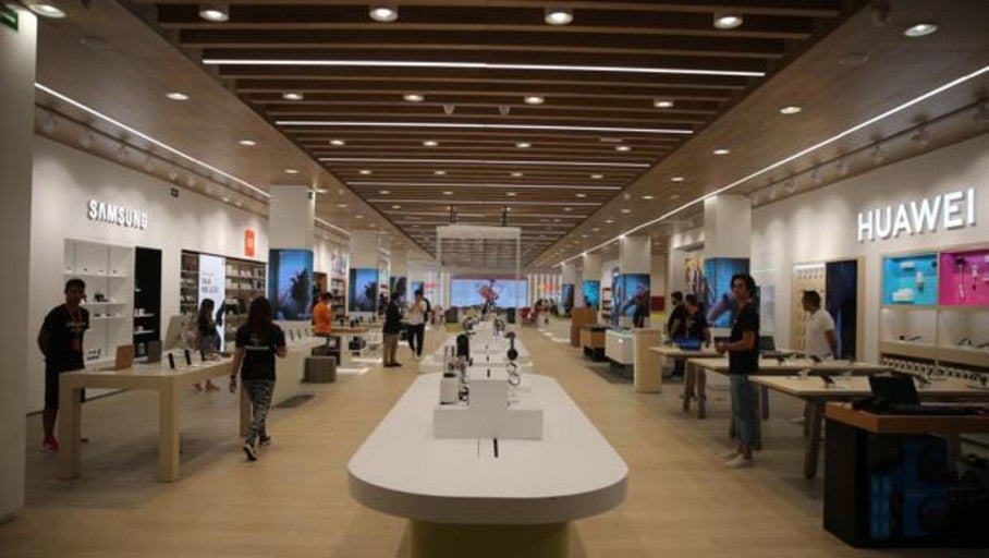 Dentro de la primera tienda física de AliExpress en Europa