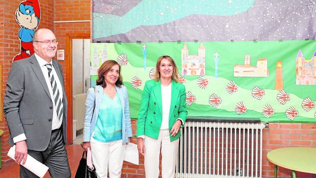 La consejera de Educación visita las obras reforma del colegio Federico García Lorca