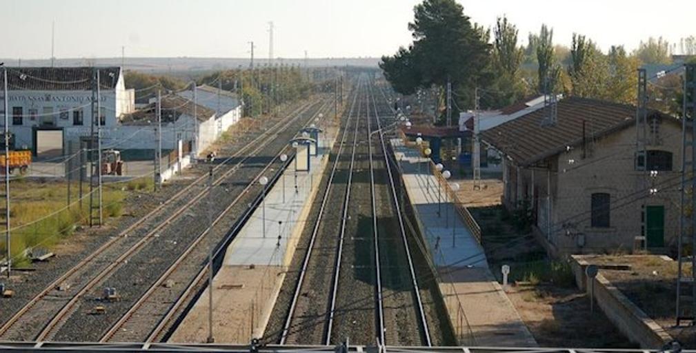 Alertan de la falta de personal en la estación de Villacañas para regular el tráfico de trenes