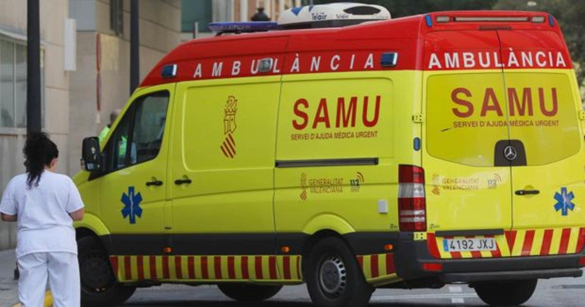 Una mujer no llega al hospital y da a luz en su casa de Benidorm tras  adelantarse el parto