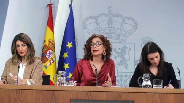 El Gobierno cede a las presiones de ERC y pretende convocar la mesa de diálogo este mes
