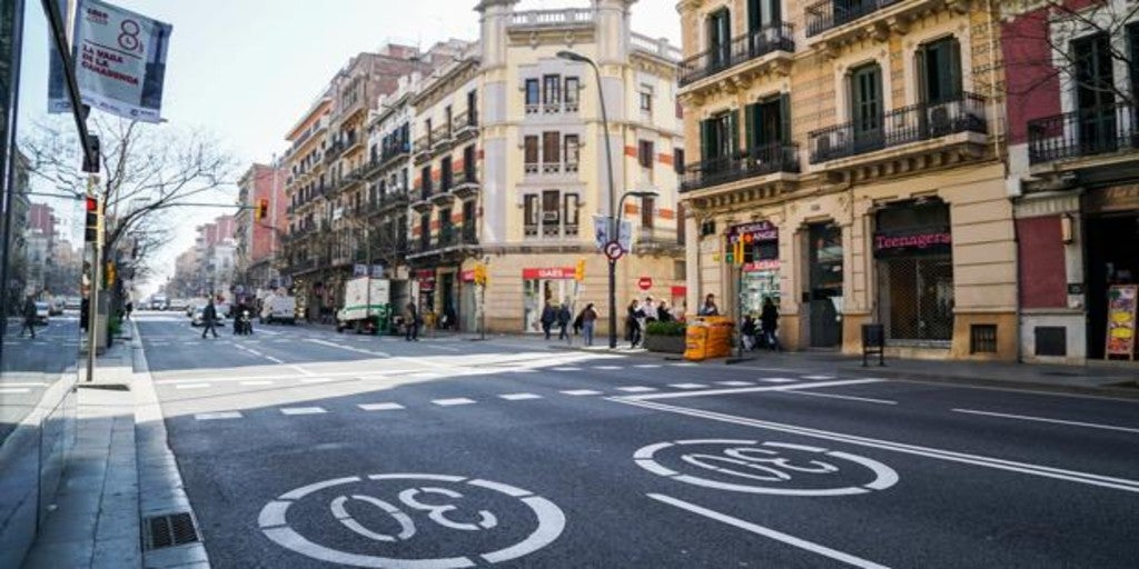 Barcelona extiende la «zona 30» a la mayoría de calles de la ciudad