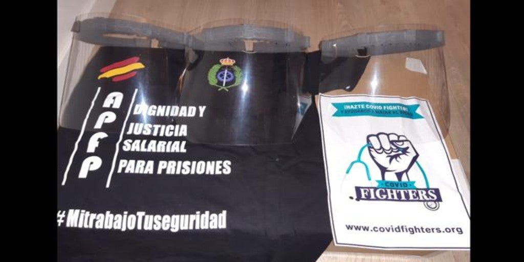 Una asociación dona 100 pantallas a los funcionarios de Ocaña I, que trabajan con una mascarilla quirúrgica cada 40 horas
