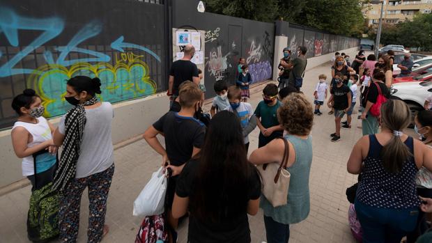Imagen de este lunes en la vuleta al cole en Valencia