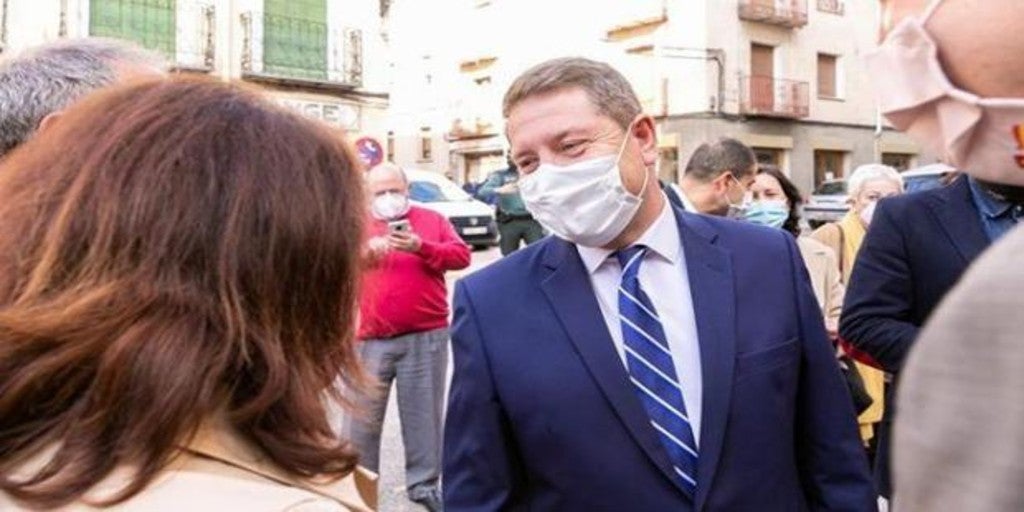 García-Page, tras su convalecencia: «Tras sobredosis de sofá, seguiré dando guerra»