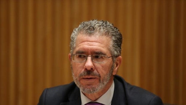Granados niega el sobre a Aguirre con 60.000 euros y pide un careo con Bárcenas