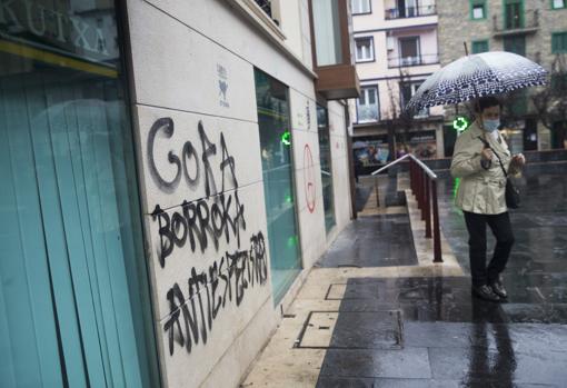 Pintadas en las calles de ciudades del País Vasco a favor de los etarras