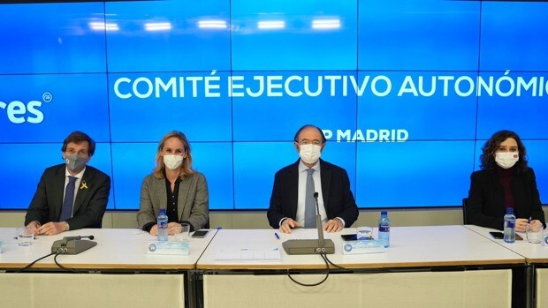 Ayuso abre una nueva etapa de distensión en el PP de Madrid