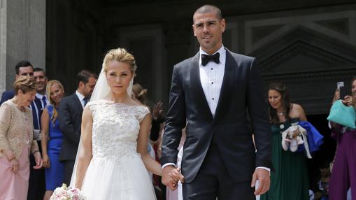 La pareja, a la salida de la iglesia