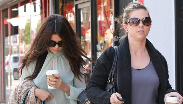 Selena Gomez junto a su madre