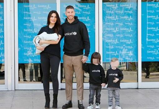 Sergio Ramos Y Pilar Rubio Presentan A Su Tercer Hijo Alejandro