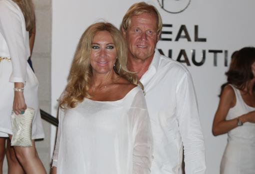 El empresario Matthias Khün y su pareja Norma Duval