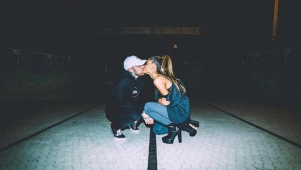 Ariana Grande Rinde Tributo A Su Ex El Rapero Mac Miller Tras Su Fallecimiento Ariana Grande Rinde Tributo A Su Ex El Rapero Mac Miller Tras Su Fallecimiento