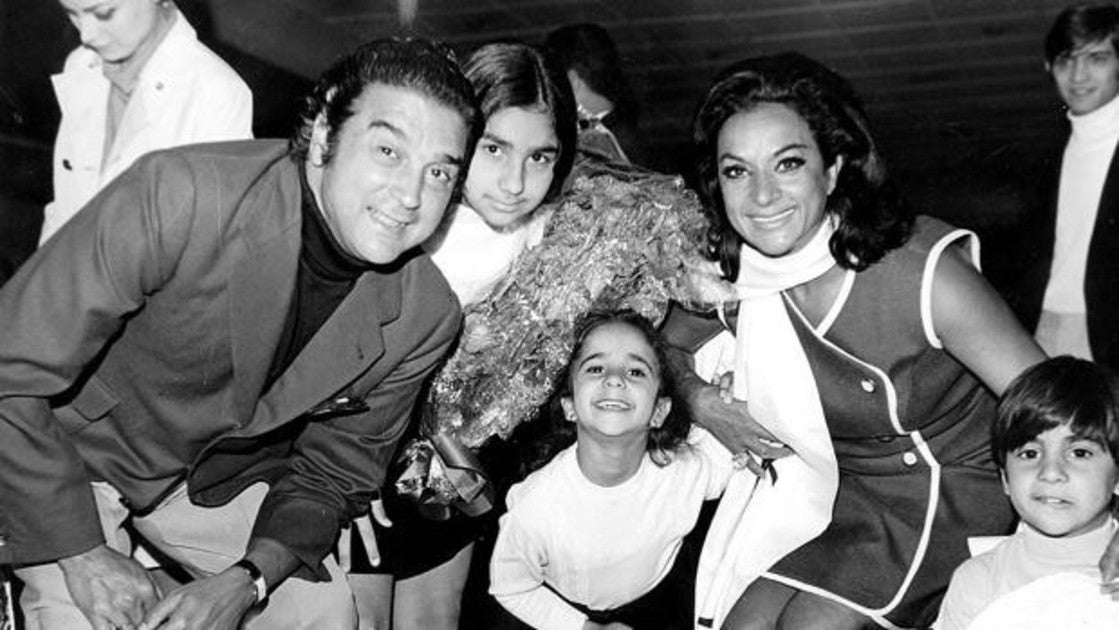 Los emotivos mensajes de Lolita y Rosario Flores en recuerdo a Antonio  Flores por su cumpleaños