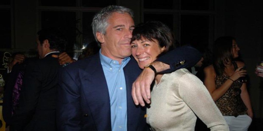 Ghislaine Maxwell, socia de Epstein, detenida por su presunta vinculación con la trama de abusos