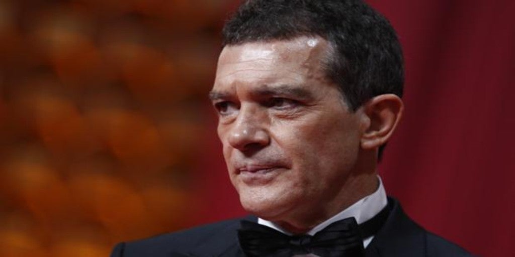 Antonio Banderas da positivo en coronavirus