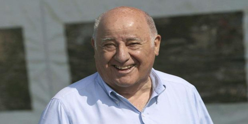 Los trabajadores de Inditex dan una sorpresa a Amancio Ortega, que no puede evitar emocionarse