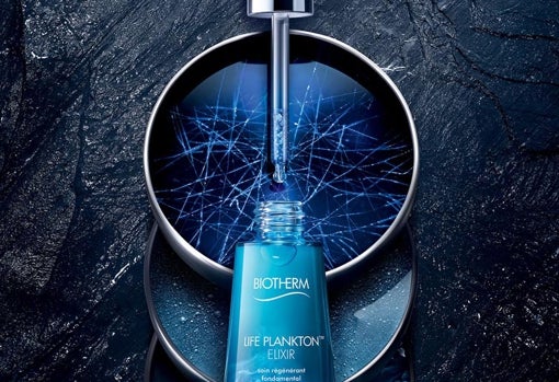 Biotherm Life Plankton Elixir has a formula full of active ingredients such as Life Plankton ™, probiotics, hyaluronic acid and vitamin C, so the filling process is complex and has been a real challenge for the French firm, which seeks to promote a responsible consumption with this initiative.