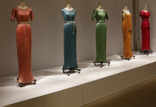 Mariano Fortuny's Delphos Model Show in New York in 2016