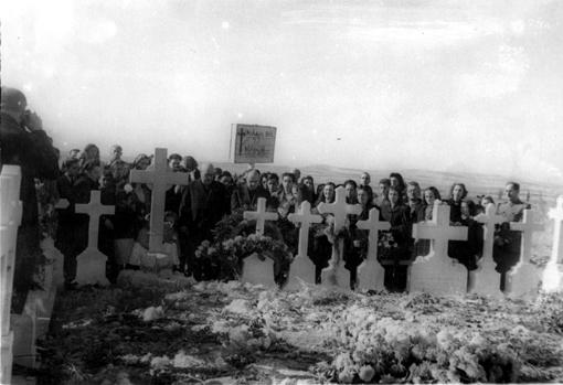 Cementerio de Paracuellos, en 1946