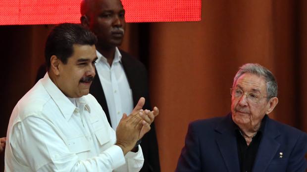 Raúl Castro, con su aliado Nicolás Maduro, el pasado diciembre en La Habana