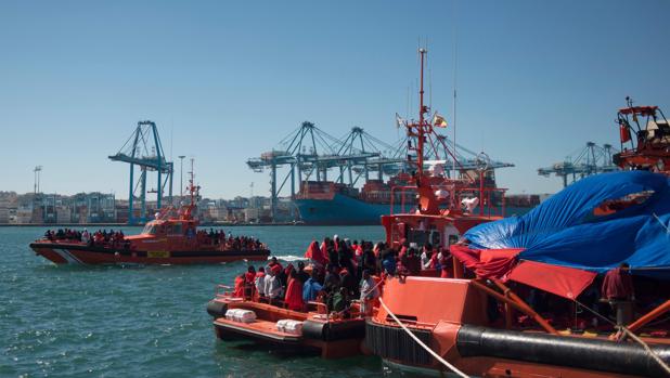Inmigrantes llegan a las costas de España