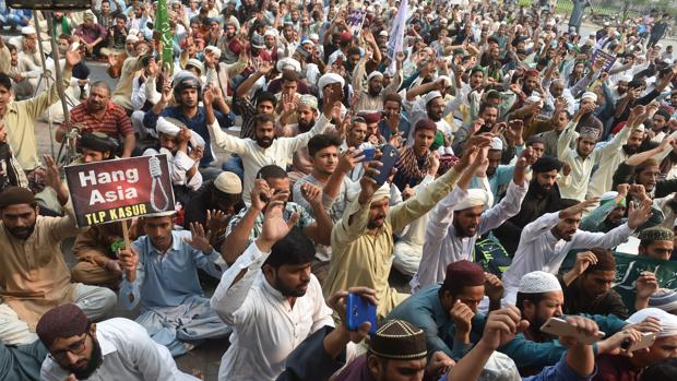Protesta islamista en Lahore contra la anulación de la condena a Asia Bibi