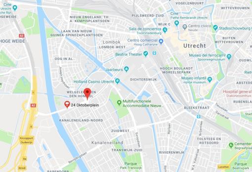La plaza 24 de octubre, lugar donde ocurrió el tiroteo en Utrecht, Holanda