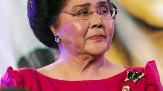 La ex primera dama Imelda Marcos celebra su cumpleaños número 90
