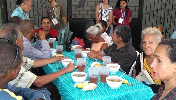 Multitud de venezolanos comen una vez al día gracias a la Iglesia Chiquinquirá