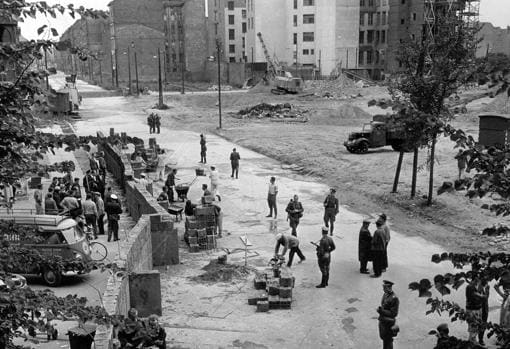 El Muro De Berlin Para Algunos El Muro De La Verguenza Para Otros Muro De Proteccion Antifascista La Verdad Sea Dicha